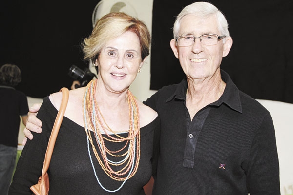 Vai o nosso abraço de parabéns hoje para Jorge Flávio Sandrin, dinâmico presidente da Apae de Franca. Ele  aniversaria esta semana, dia 30, quarta-feira. Com ele na foto, sua mulher, Ádua.